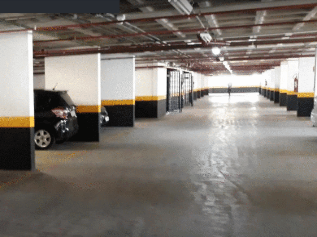 Estacionamento coberto